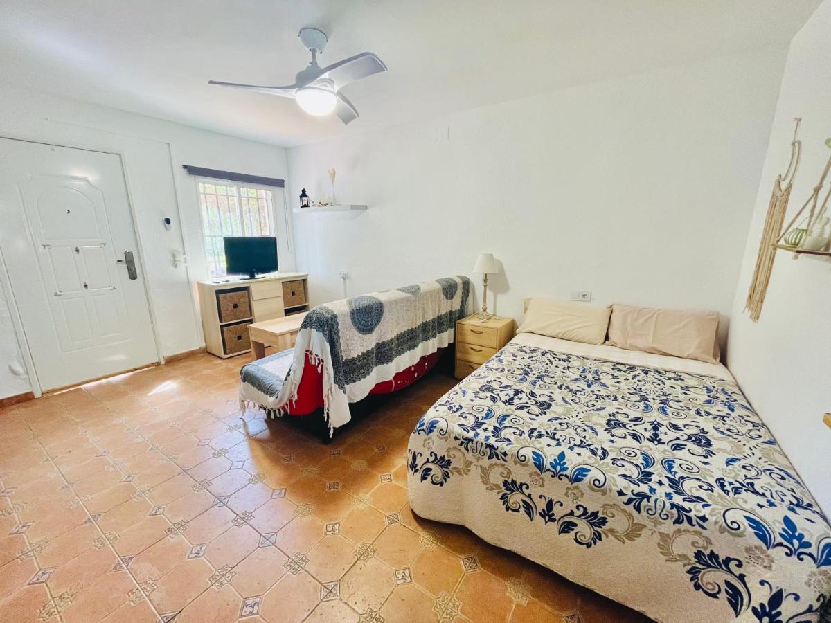 Estudio Adosado Con Jardin Y Parking Privado Alicante Eksteriør bilde