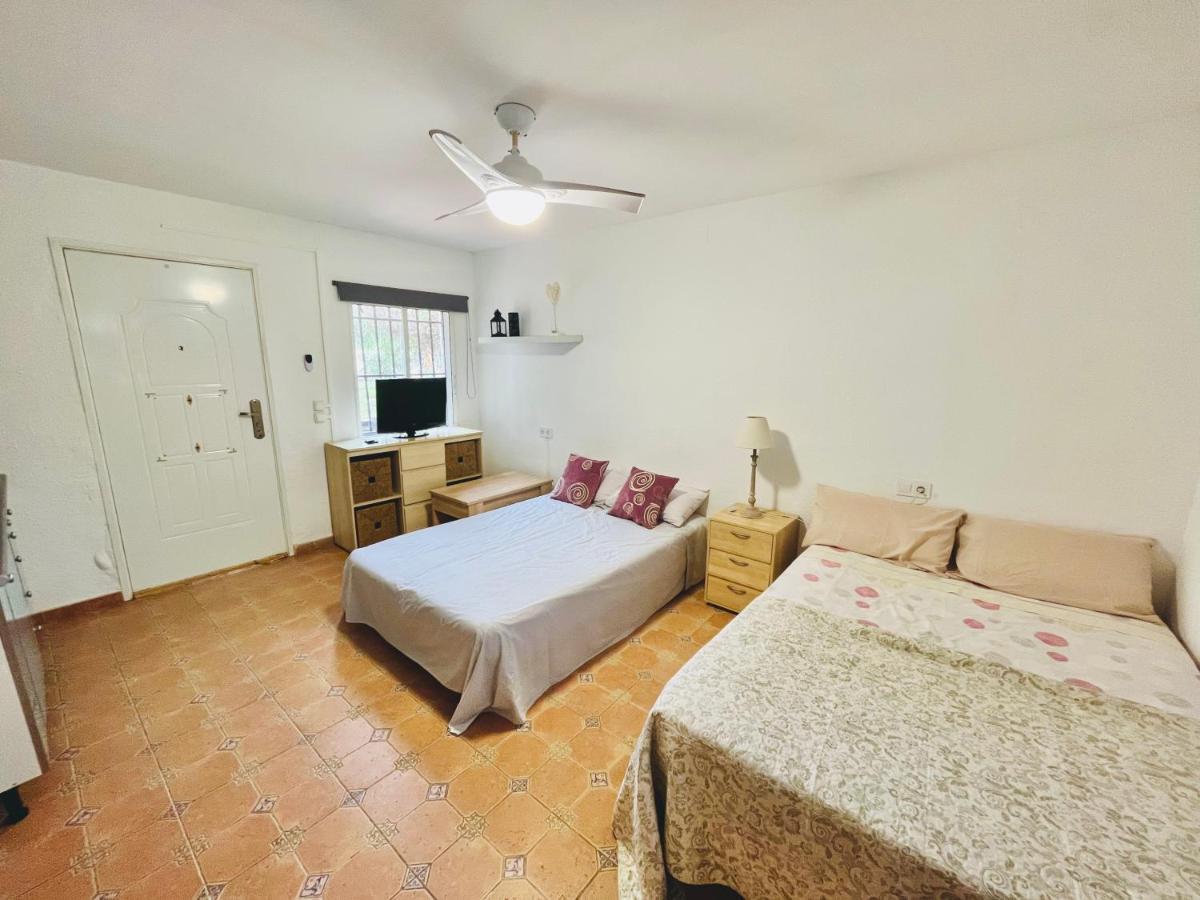 Estudio Adosado Con Jardin Y Parking Privado Alicante Eksteriør bilde